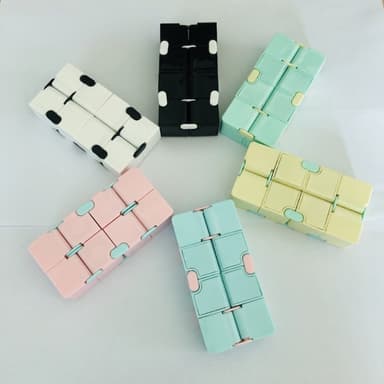 ของเล่นลูกบาศก์ปริศนา ขนาด 4 ซม. ที่ทนทาน ของเล่นบรรเทาความเครียด ความวิตกกังวล สําหรับเด็ก และผู้ใหญ่