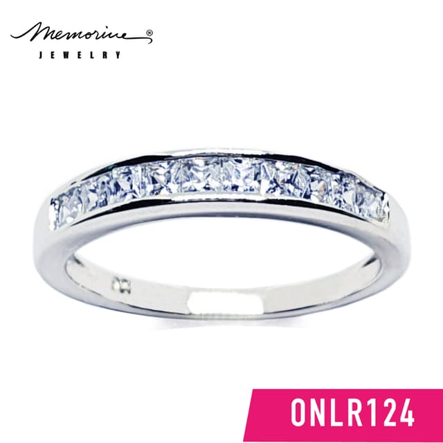 Memorine Jewelry แหวนเงินแท้ 925 ฝังเพชรสวิส (CZ) : ONLR124