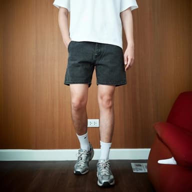 HIMSELF กางเกงยีนส์ขาสั้นสีดำและเทาฟอก ทรงสวย ผ้าไม่ยืด ไม่ย้วย ใส่สบายใส่ได้ทุกวัน