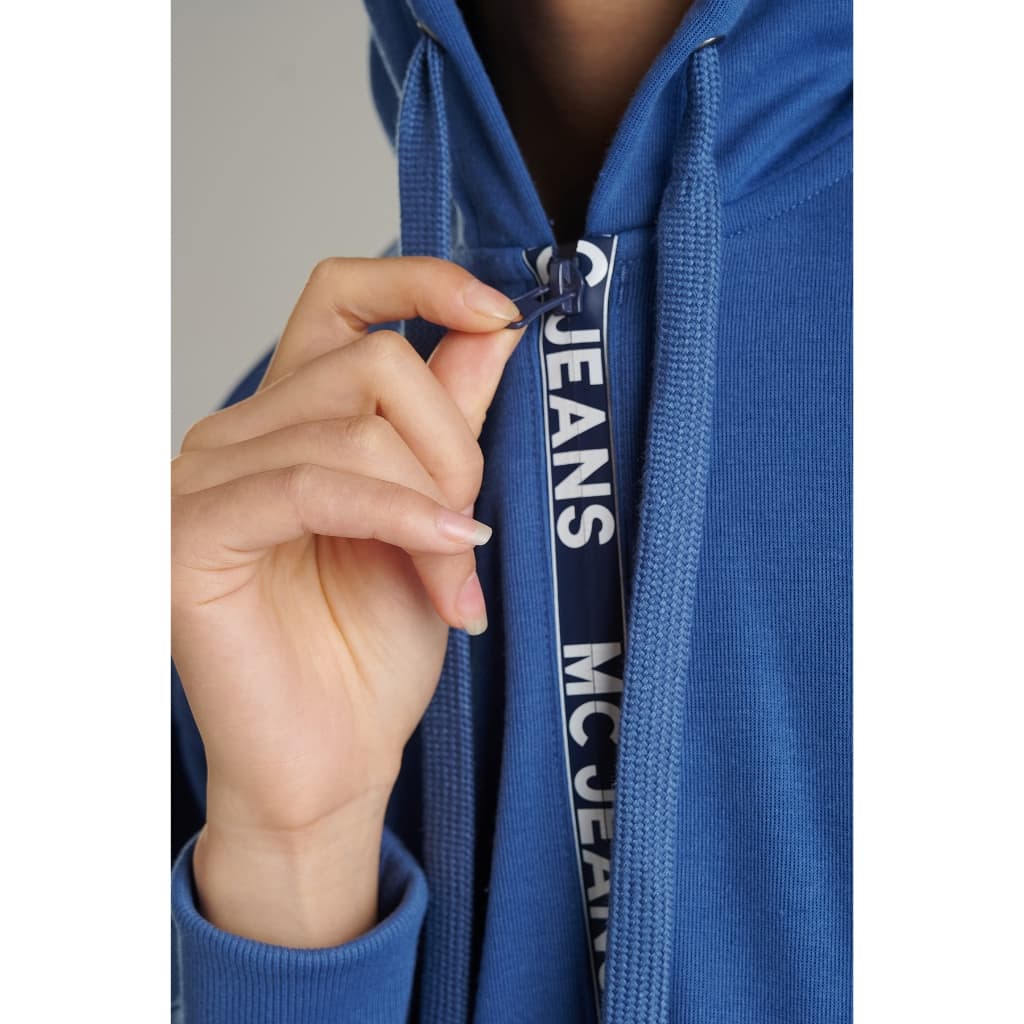 Mc jeans เสื้อกันหนาว ฮู้ดดี้ Unisex แขนยาว สีน้ำเงิน MJHP213 https://wayoza.com