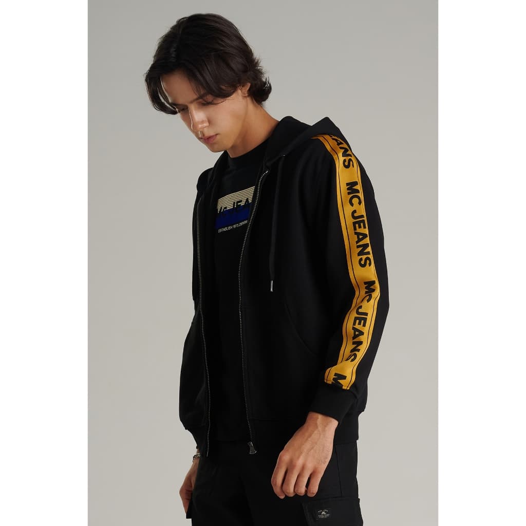 Mc jeans เสื้อกันหนาว ฮู้ดดี้ Unisex แขนยาว สีดำ MJHP216 https://wayoza.com