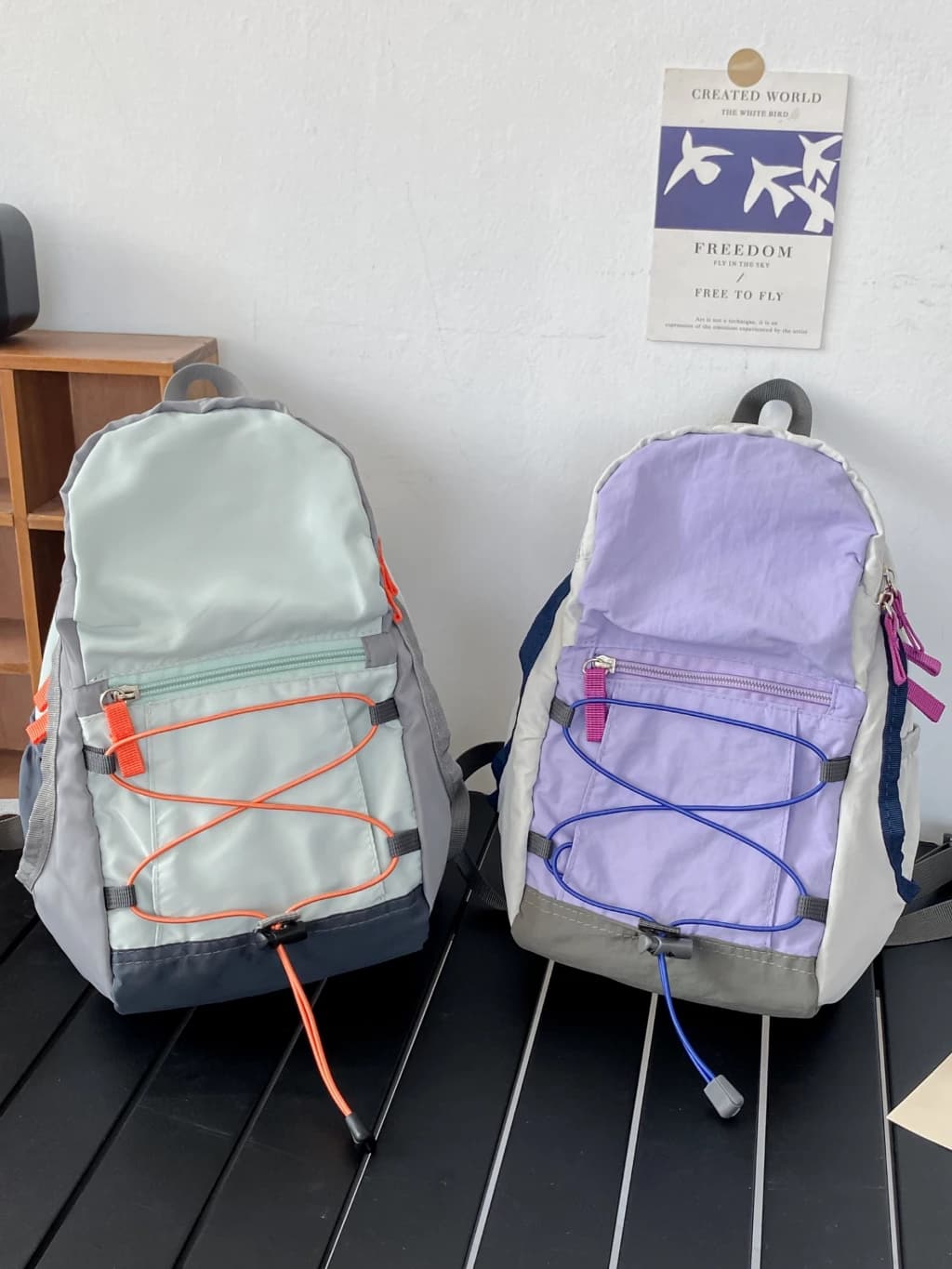 กระเป๋าเป้ไนล่อนมินิ รุ่น N202 สไตล์สปอร์ต ขนาดกะทัดรัด โทนสีตัดกัน จุของได้เยอะ (3สี ขาว เขียว ม่วง) https://wayoza.com