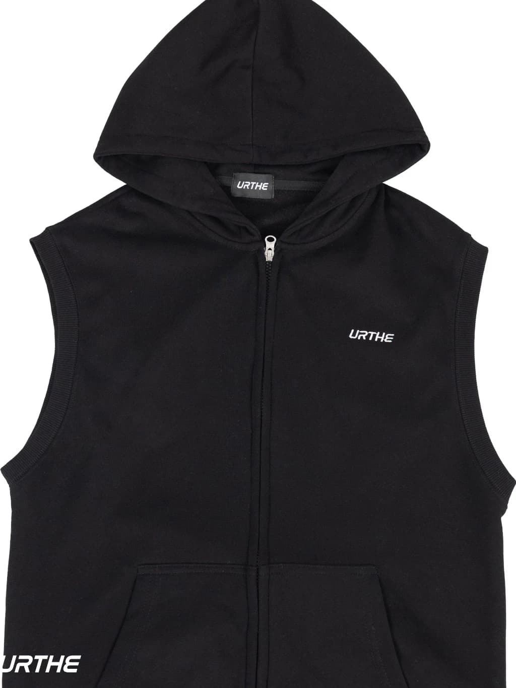 URTHE - เสื้อฮู้ด เเขนกุด รุ่น SLVL HOODIE สีดำ สีขาว https://wayoza.com