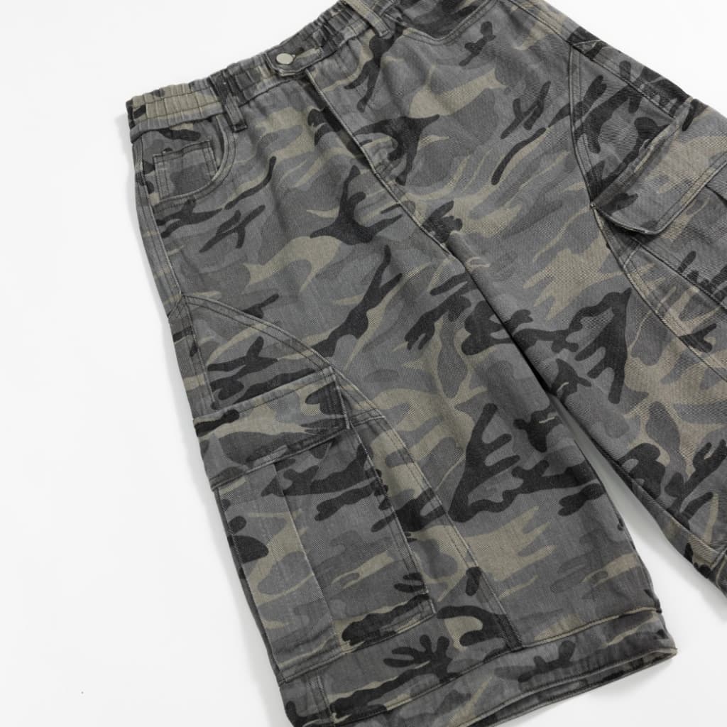 URTHE - กางเกง ลายพราง รุ่น PHANTOM CAMO TROUSERS https://wayoza.com