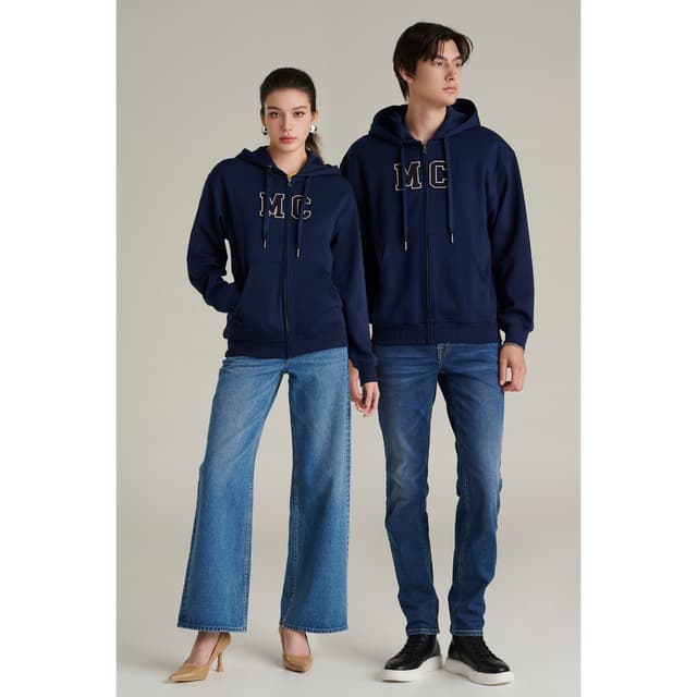 Mc JEANS เสื้อกันหนาว ฮู้ดดี้ Unisex แขนยาว สีกรมท่า MJHZ249 เทคนิคแบบปักแอปปิเก้ โลโก้ MC