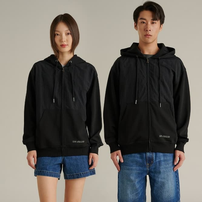 Mc JEANS เสื้อกันหนาว ฮู้ดดี้ Unisex แขนยาว สีดำ MJHZ254 ทรง REGULAR เนื้อผ้าสัมผัสนุ่มสบาย และระบายอากาศได้ดี https://wayoza.com