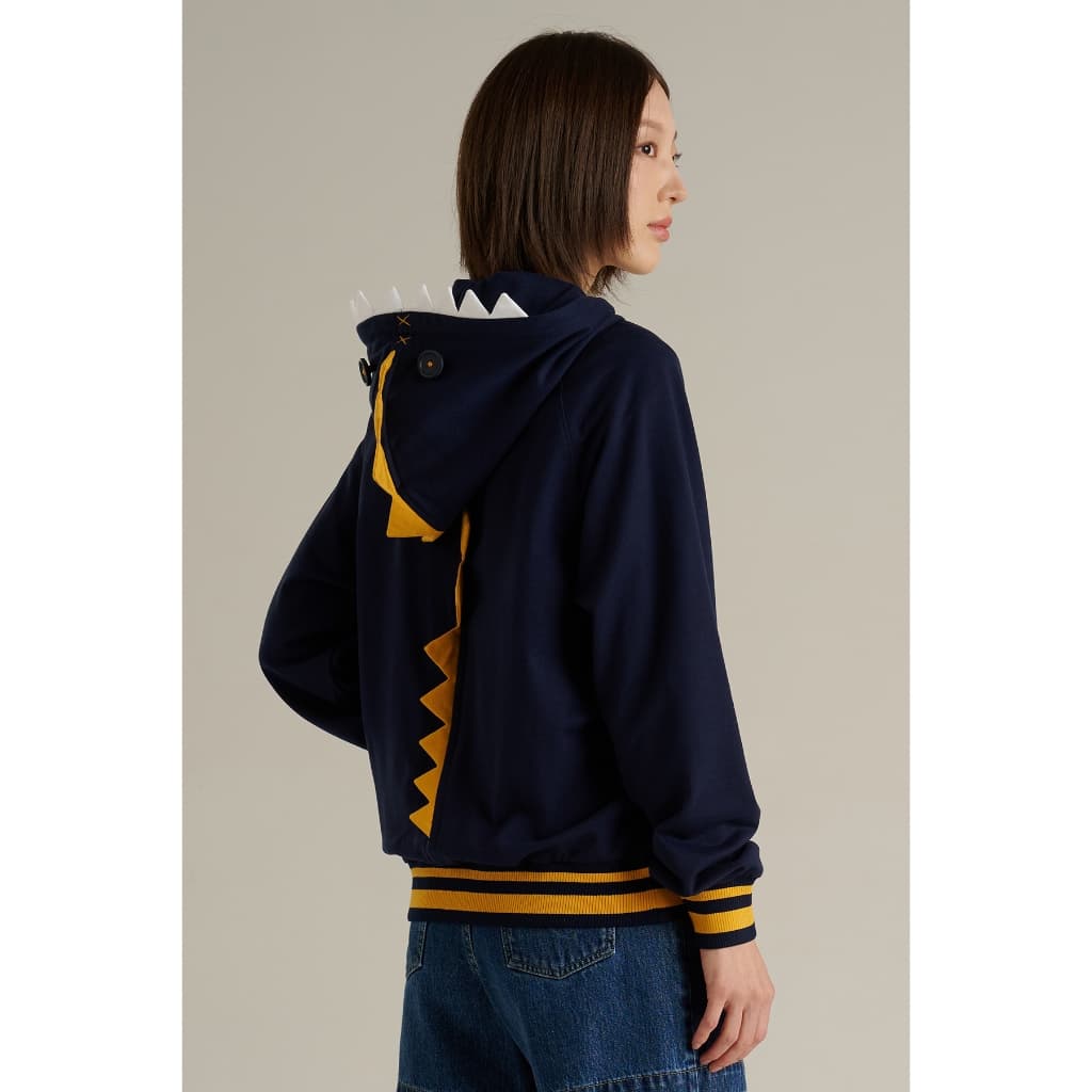 Mc JEANS Online Exclusive Dino เสื้อกันหนาว ฮู้ดดี้ Unisex แขนยาว เสื้อไดโนเสาร์ MJHP262 https://wayoza.com