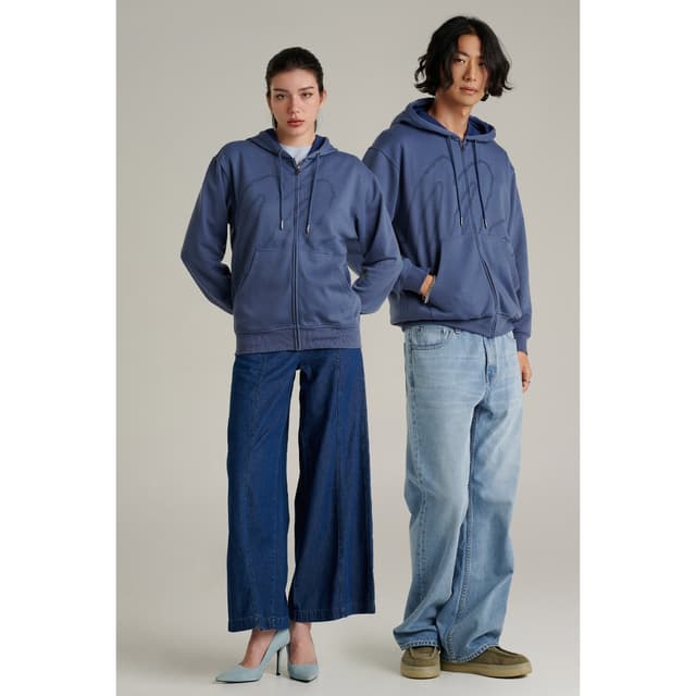 Mc JEANS เสื้อกันหนาว ฮู้ดดี้ Unisex แขนยาว สีฟ้าเข้ม MJHZ253 ทรง REGULAR งานพิมพ์สีพลาสติซอล